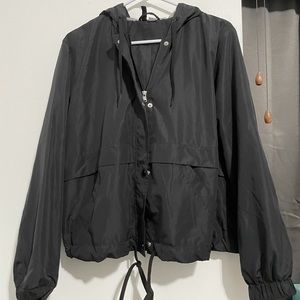 Women’s black cropped windbreaker - Med